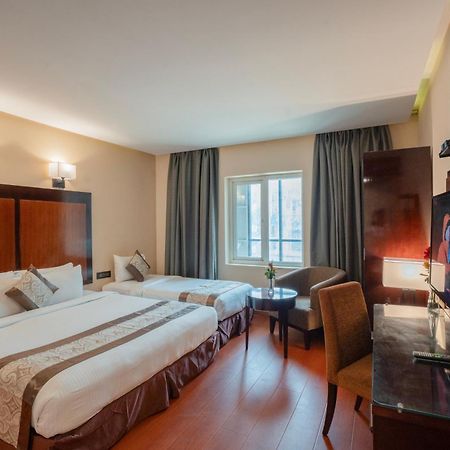 Park Avenue Hotel  Chennai Bagian luar foto