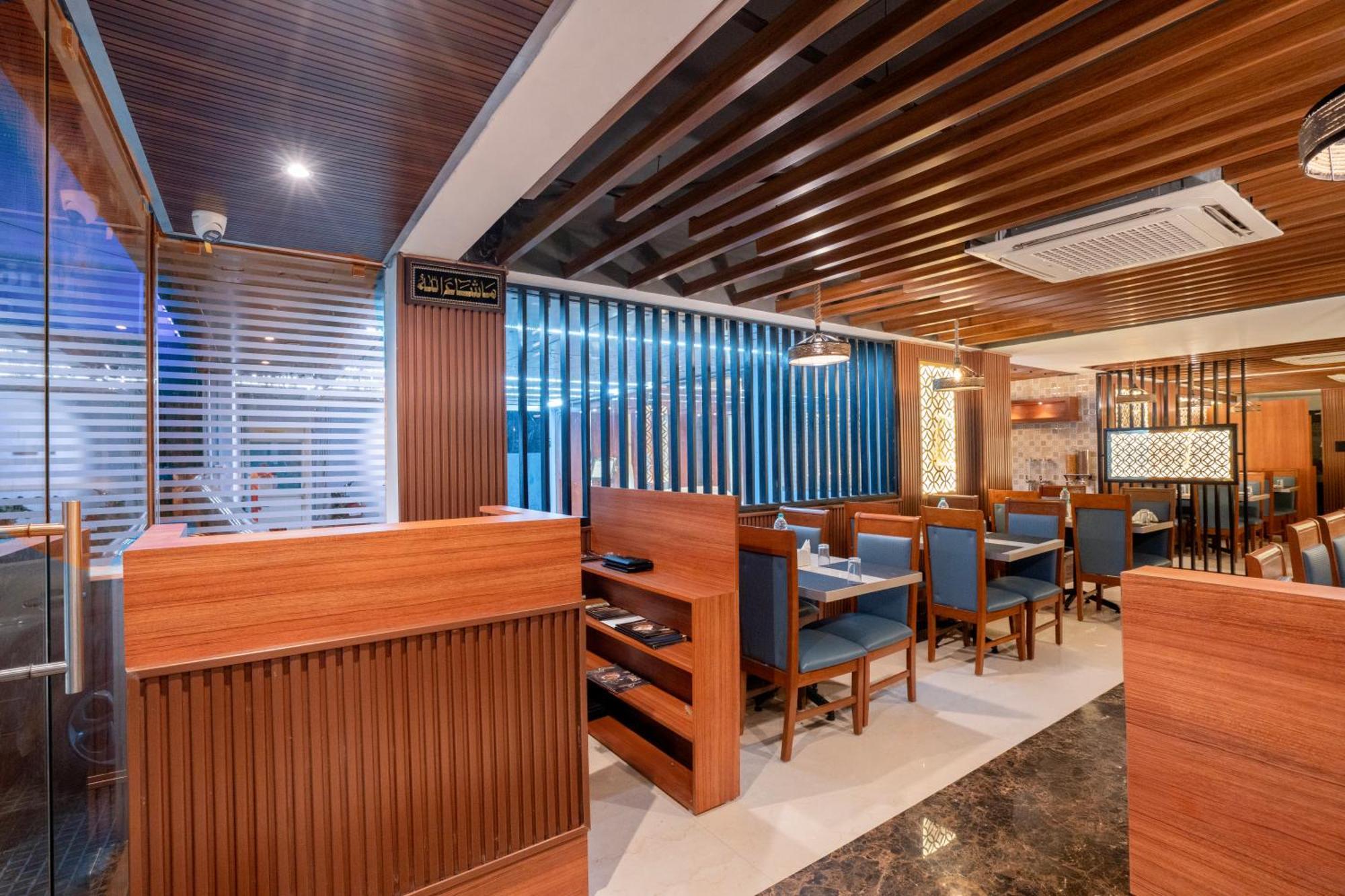 Park Avenue Hotel  Chennai Bagian luar foto