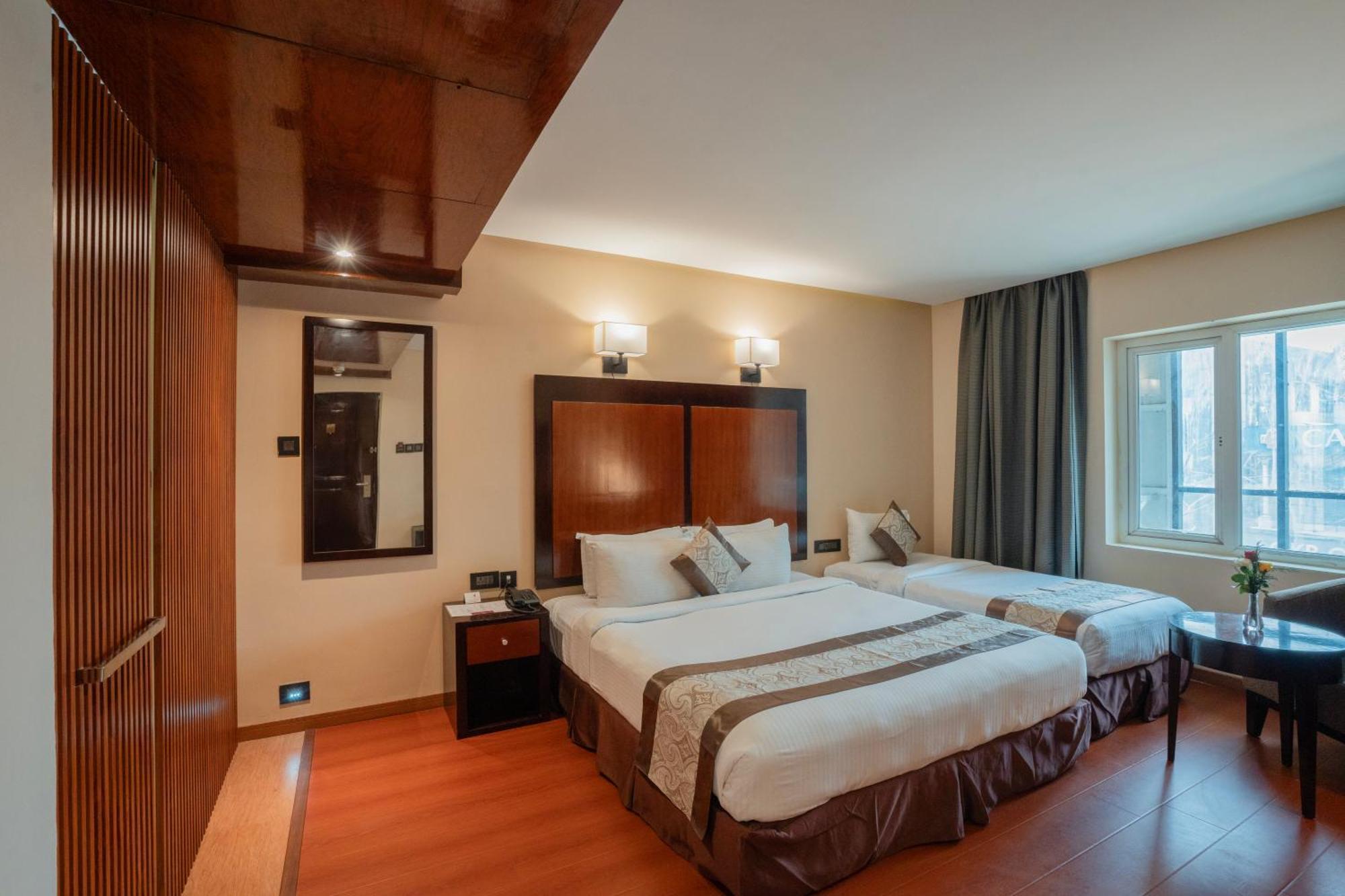 Park Avenue Hotel  Chennai Bagian luar foto